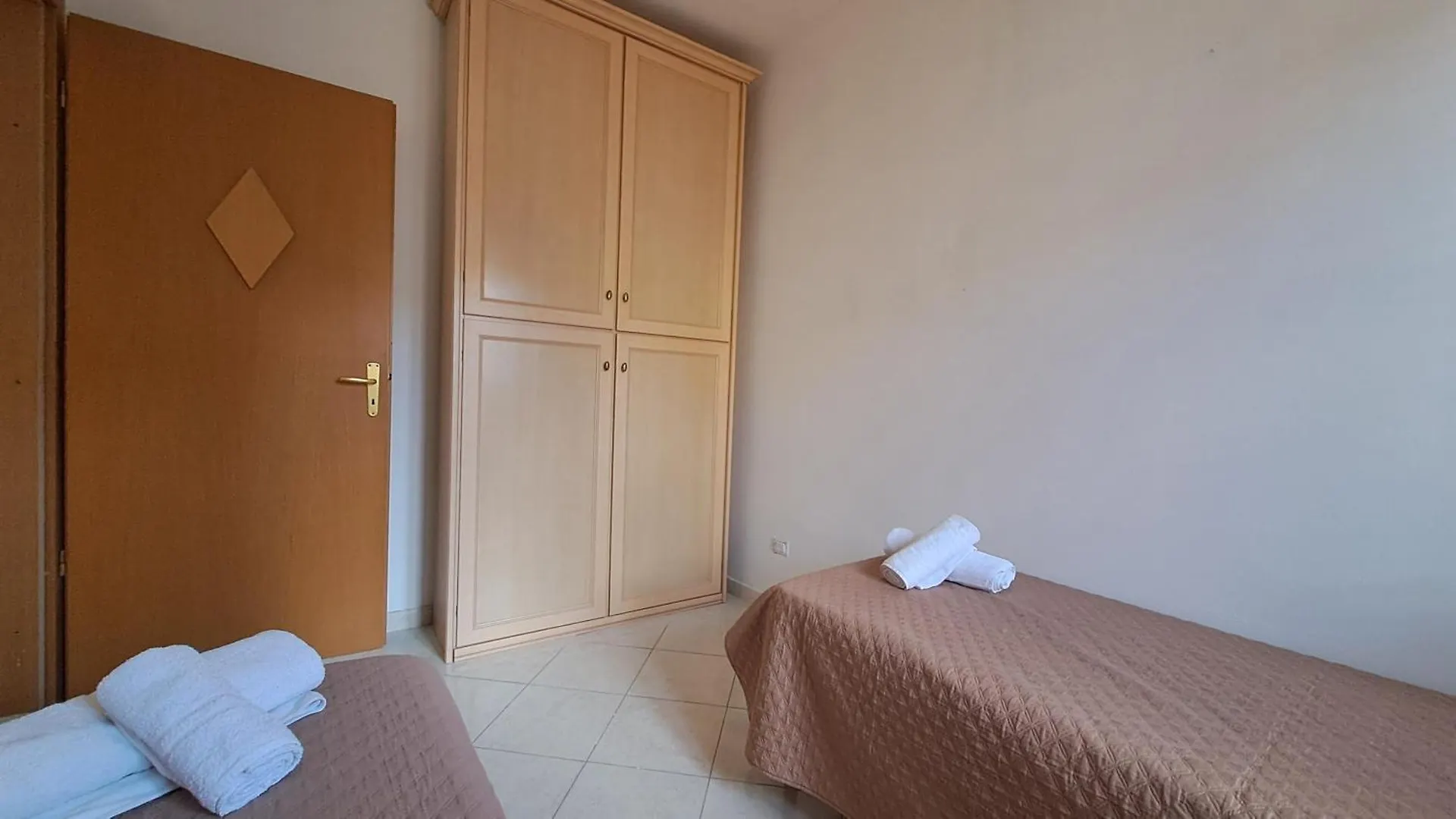 Apartment Appartamento Le Lune 2